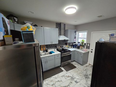 Tiny photo for 1400 N LOTUS Avenue, Chicago, IL 60651 (MLS # 12605086)