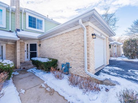 Tiny photo for 369 Lakeview Circle, Bolingbrook, IL 60440 (MLS # 12555524)