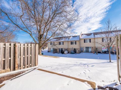 Tiny photo for 369 Lakeview Circle, Bolingbrook, IL 60440 (MLS # 12555524)