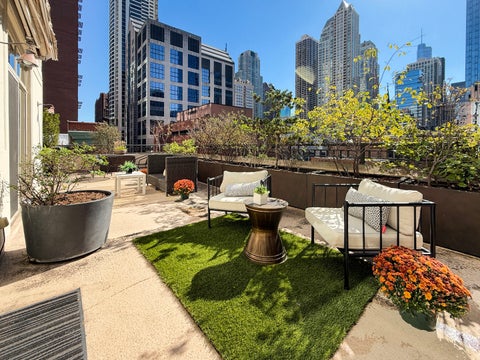 Tiny photo for 21 W Chestnut Street #510, Chicago, IL 60610 (MLS # 12789629)