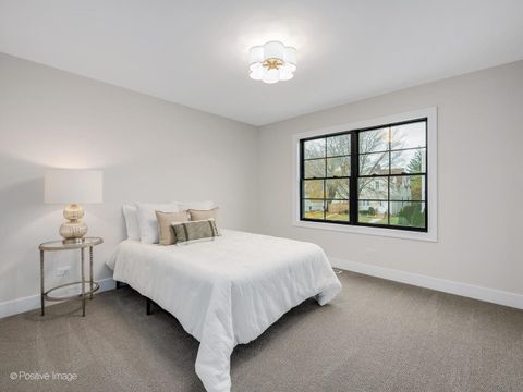 Tiny photo for 104 N Evergreen Avenue, Elmhurst, IL 60126 (MLS # 12517159)