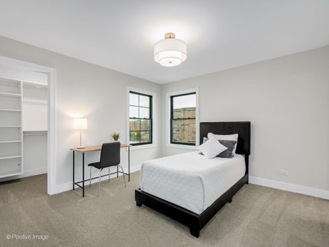 Tiny photo for 104 N Evergreen Avenue, Elmhurst, IL 60126 (MLS # 12517159)