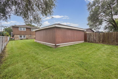 Tiny photo for 9500 S Loomis Street, Chicago, IL 60643 (MLS # 12768024)