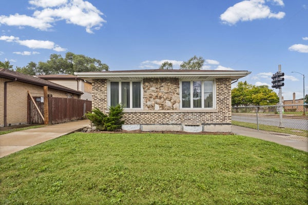 9500 S LOOMIS ST, CHICAGO, IL 60643 - Image ee3e9f2e32314260c5311ab8fd2b68fb/767513056