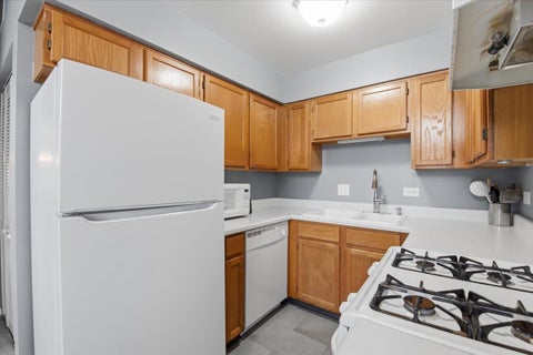 Tiny photo for 1123 Courtland Drive #UNIT, Buffalo Grove, IL 60089 (MLS # 12690089)