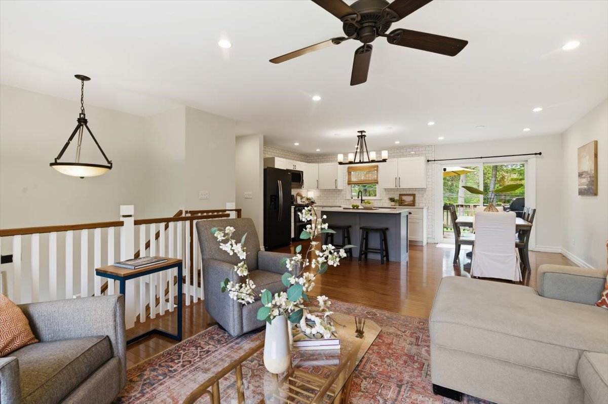 836 Longmeadow Drive