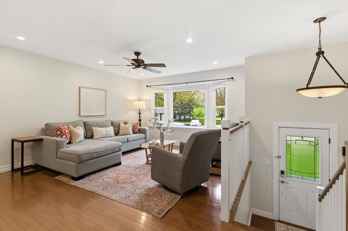 836 Longmeadow Drive