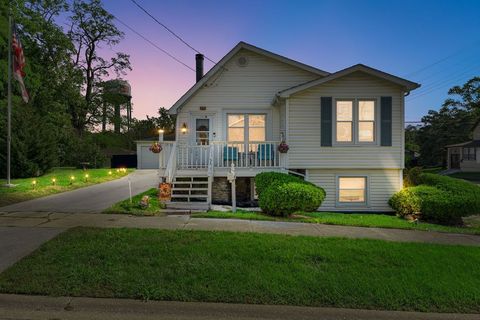 Tiny photo for 101 N Kinzie Street, Thornton, IL 60476 (MLS # 12479916)