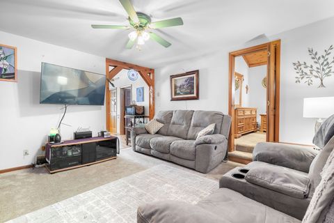 Tiny photo for 101 N Kinzie Street, Thornton, IL 60476 (MLS # 12479916)