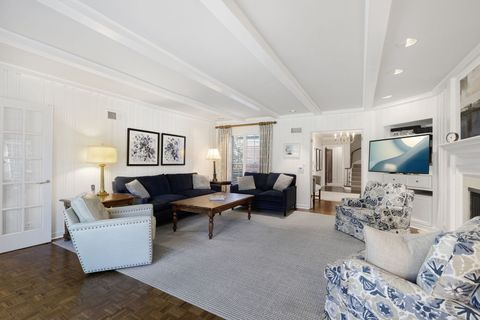 Tiny photo for 1115 Golfview Lane, Glenview, IL 60025 (MLS # 12575869)