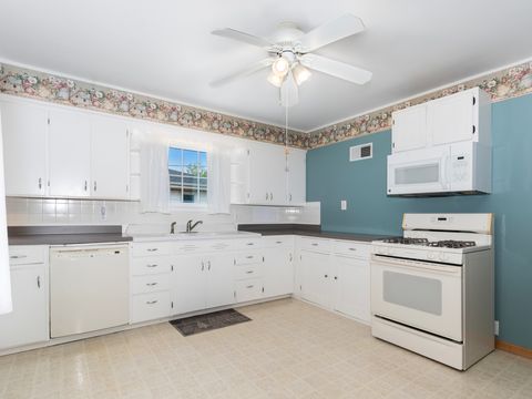 Tiny photo for 1514 Hosmer Street, Joliet, IL 60435 (MLS # 12510881)