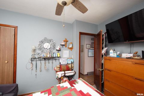 Tiny photo for 3228 SUNNYSIDE Avenue, Davenport, IA 52802 (MLS # QC4269712)