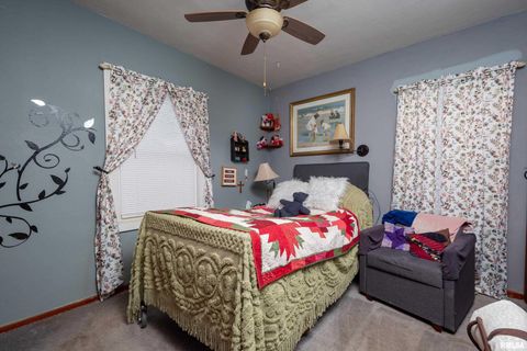 Tiny photo for 3228 SUNNYSIDE Avenue, Davenport, IA 52802 (MLS # QC4269712)