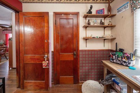 Tiny photo for 3228 SUNNYSIDE Avenue, Davenport, IA 52802 (MLS # QC4269712)