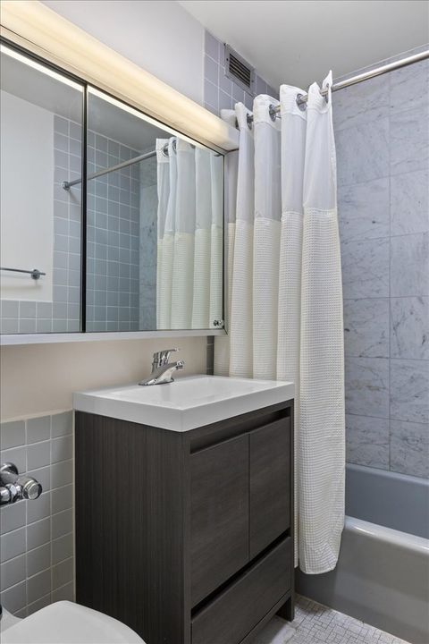 Tiny photo for 340 W Diversey Parkway #1616, Chicago, IL 60657 (MLS # 12496727)