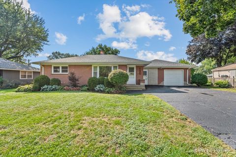 Photo of 1621 W Joyce Avenue, McHenry, IL 60051 (MLS # 12454665)