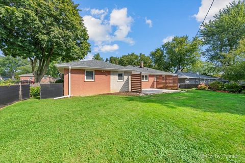 Tiny photo for 1621 W Joyce Avenue, McHenry, IL 60051 (MLS # 12454665)