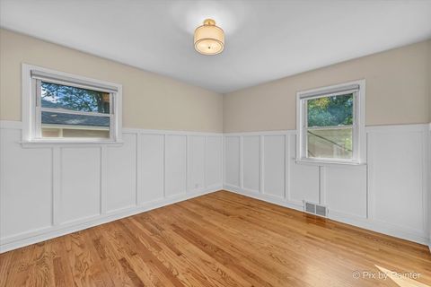 Tiny photo for 1621 W Joyce Avenue, McHenry, IL 60051 (MLS # 12454665)