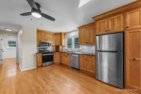 Tiny photo for 1621 W Joyce Avenue, McHenry, IL 60051 (MLS # 12454665)