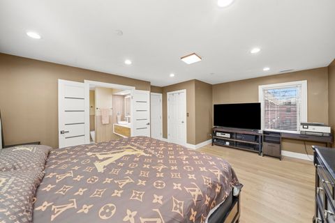 Tiny photo for 1192 CLARENCE Avenue #1, Oak Park, IL 60304 (MLS # 12548705)