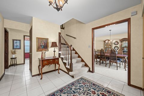 Tiny photo for 1507 W Plymouth Drive, Arlington Heights, IL 60004 (MLS # 12439478)