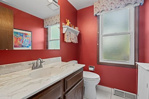 Tiny photo for 1507 W Plymouth Drive, Arlington Heights, IL 60004 (MLS # 12439478)