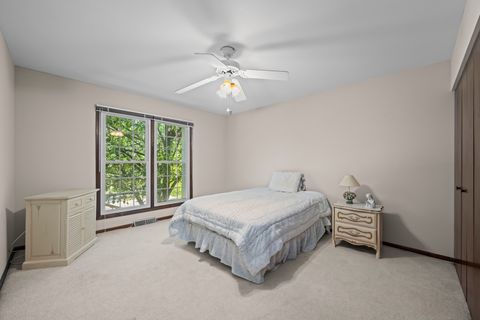 Tiny photo for 1507 W Plymouth Drive, Arlington Heights, IL 60004 (MLS # 12439478)