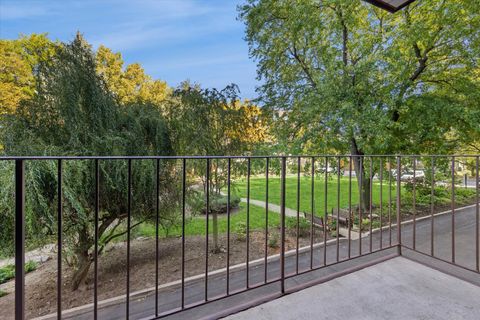 Tiny photo for 441 N Park Boulevard #2J, Glen Ellyn, IL 60137 (MLS # 12503405)