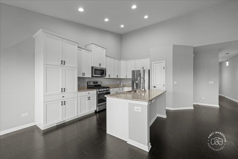 Tiny photo for 3826 Ridge Pointe Drive, Geneva, IL 60134 (MLS # 12690394)
