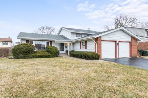 Photo of 951 Lonsdale Road, Elk Grove Village, IL 60007 (MLS # 12582024)