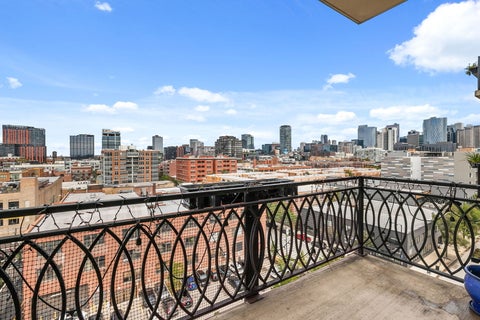 Tiny photo for 1201 W ADAMS Street #801, Chicago, IL 60607 (MLS # 12734338)