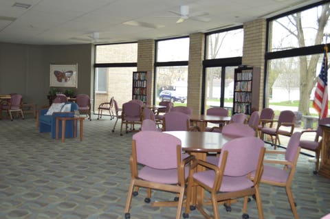 Tiny photo for 110 W Butterfield Road #402S, Elmhurst, IL 60126 (MLS # 12734157)