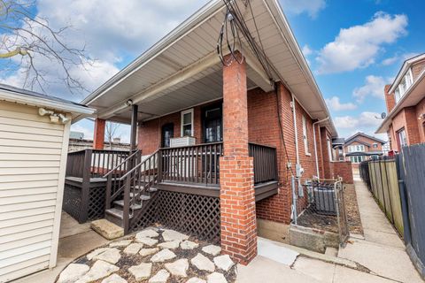 Tiny photo for 7251 S Paxton Avenue, Chicago, IL 60649 (MLS # 12579446)
