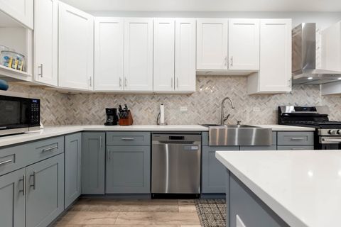 Tiny photo for 7251 S Paxton Avenue, Chicago, IL 60649 (MLS # 12579446)