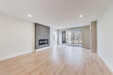Tiny photo for 3339 N Ridgeway Avenue #1N, Chicago, IL 60618 (MLS # 12474885)