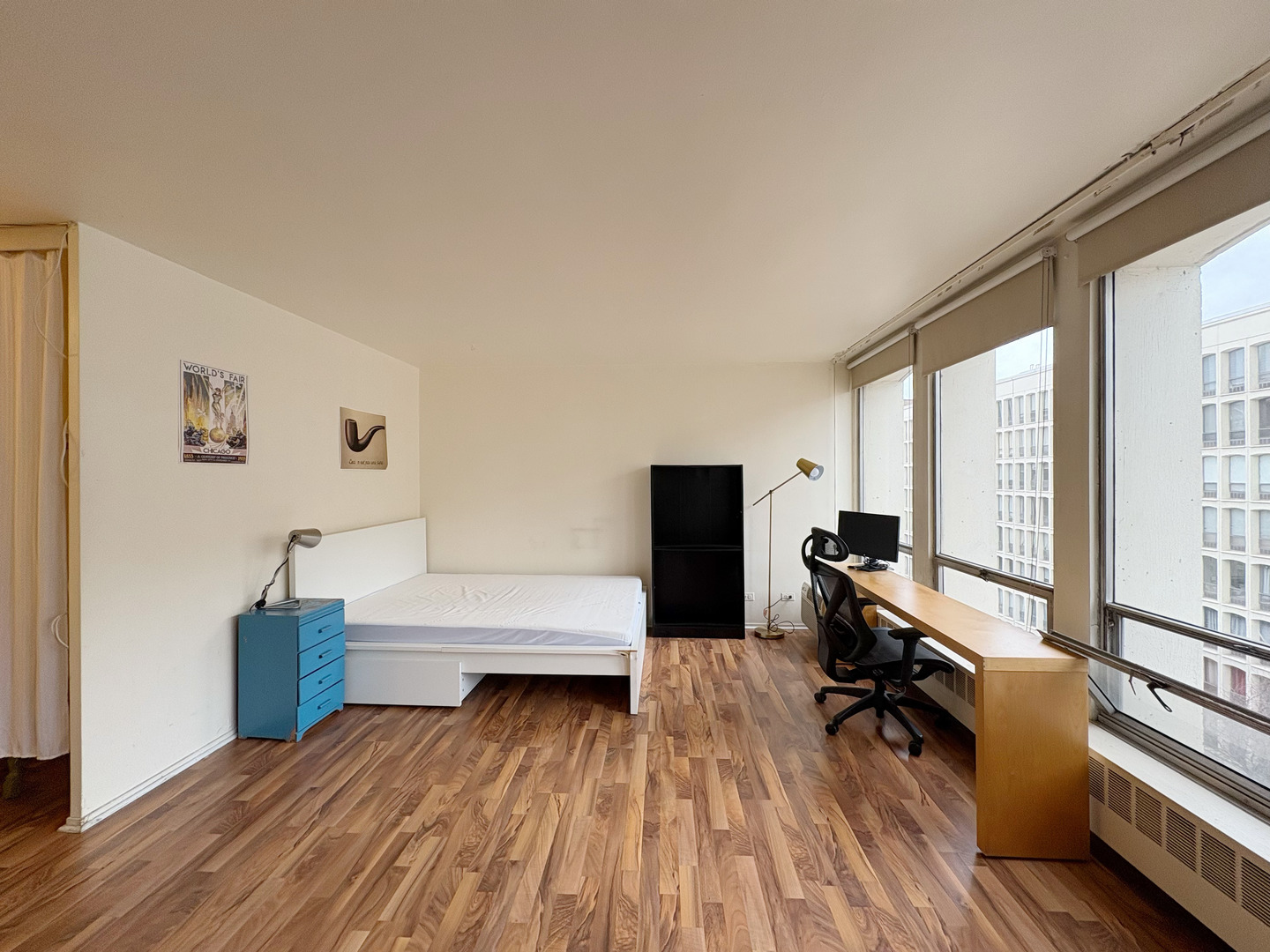 1450 E 55th Place 821S