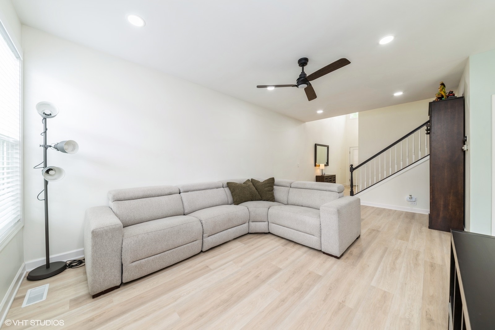 1237 Bradley Circle