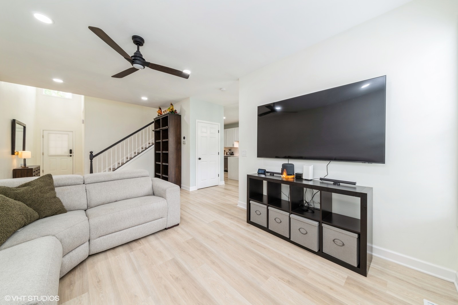 1237 Bradley Circle