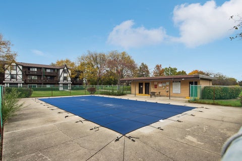 Tiny photo for 3 Timber Lane #10, Vernon Hills, IL 60061 (MLS # 12797781)