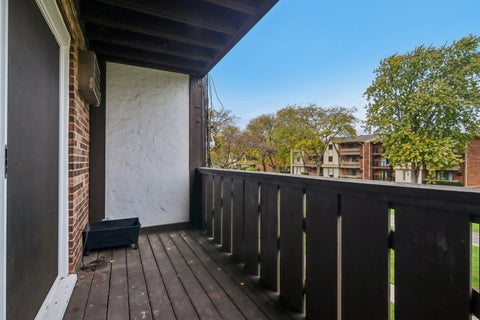 Tiny photo for 3 Timber Lane #10, Vernon Hills, IL 60061 (MLS # 12797781)