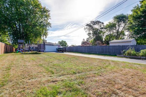 Tiny photo for 1120 Fulton Avenue, Winthrop Harbor, IL 60096 (MLS # 12463683)