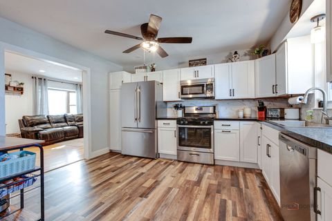 Tiny photo for 1120 Fulton Avenue, Winthrop Harbor, IL 60096 (MLS # 12463683)