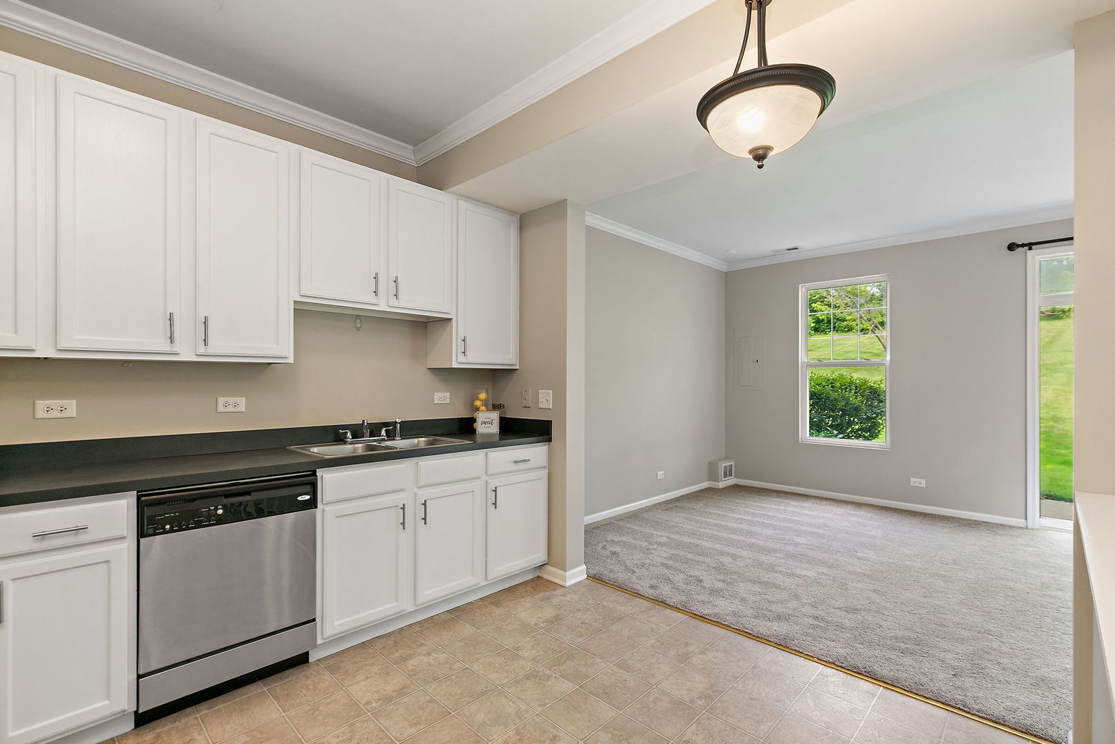 2284 Flagstone Lane