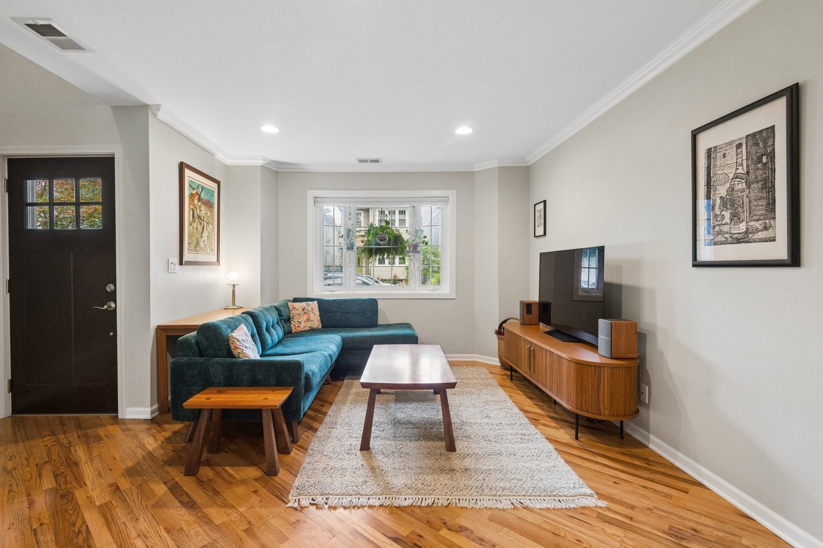 2529 W SHAKESPEARE Avenue