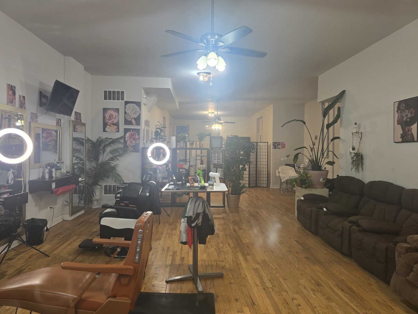 4117 W Lawrence Avenue