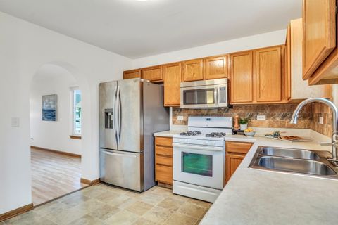 Tiny photo for 13155 W Yorkshire Lane, Beach Park, IL 60083 (MLS # 12452268)