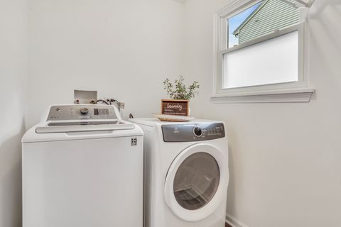 Tiny photo for 13155 W Yorkshire Lane, Beach Park, IL 60083 (MLS # 12452268)