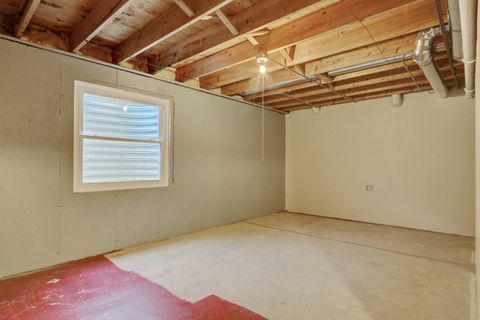 Tiny photo for 13155 W Yorkshire Lane, Beach Park, IL 60083 (MLS # 12452268)