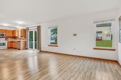 Tiny photo for 13155 W Yorkshire Lane, Beach Park, IL 60083 (MLS # 12452268)