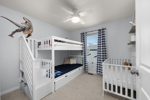 Tiny photo for 5 W Village Circle, Davenport, IA 52806 (MLS # 12613578)